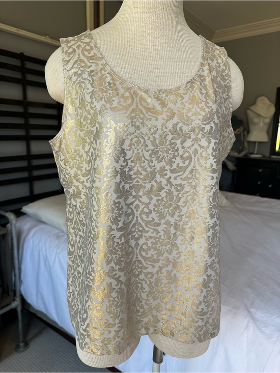 Chico's Tops - Chico's Gold Metallic Scroll Print Top on Cream, size medium (2)
